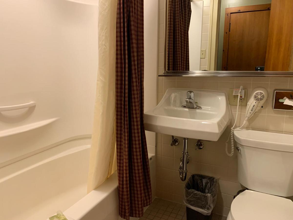 Starved Rock Lodge & Conference Center Utica Екстер'єр фото